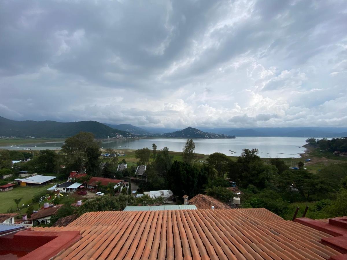 Hospedaje Anturios Valle De Bravo Eksteriør bilde