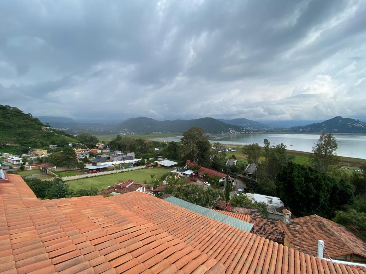 Hospedaje Anturios Valle De Bravo Eksteriør bilde